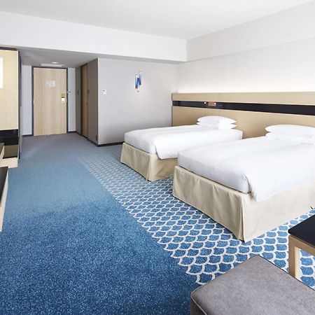 Hotel Hilton Tokyo Bay Urayasu Esterno foto
